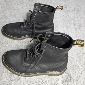 Dr Marten's Black Leather Boots, Men's Size 5 = Women's Size 7 - gently used